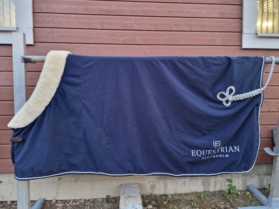 Equestrian Stockholm uusi loimi 155cm