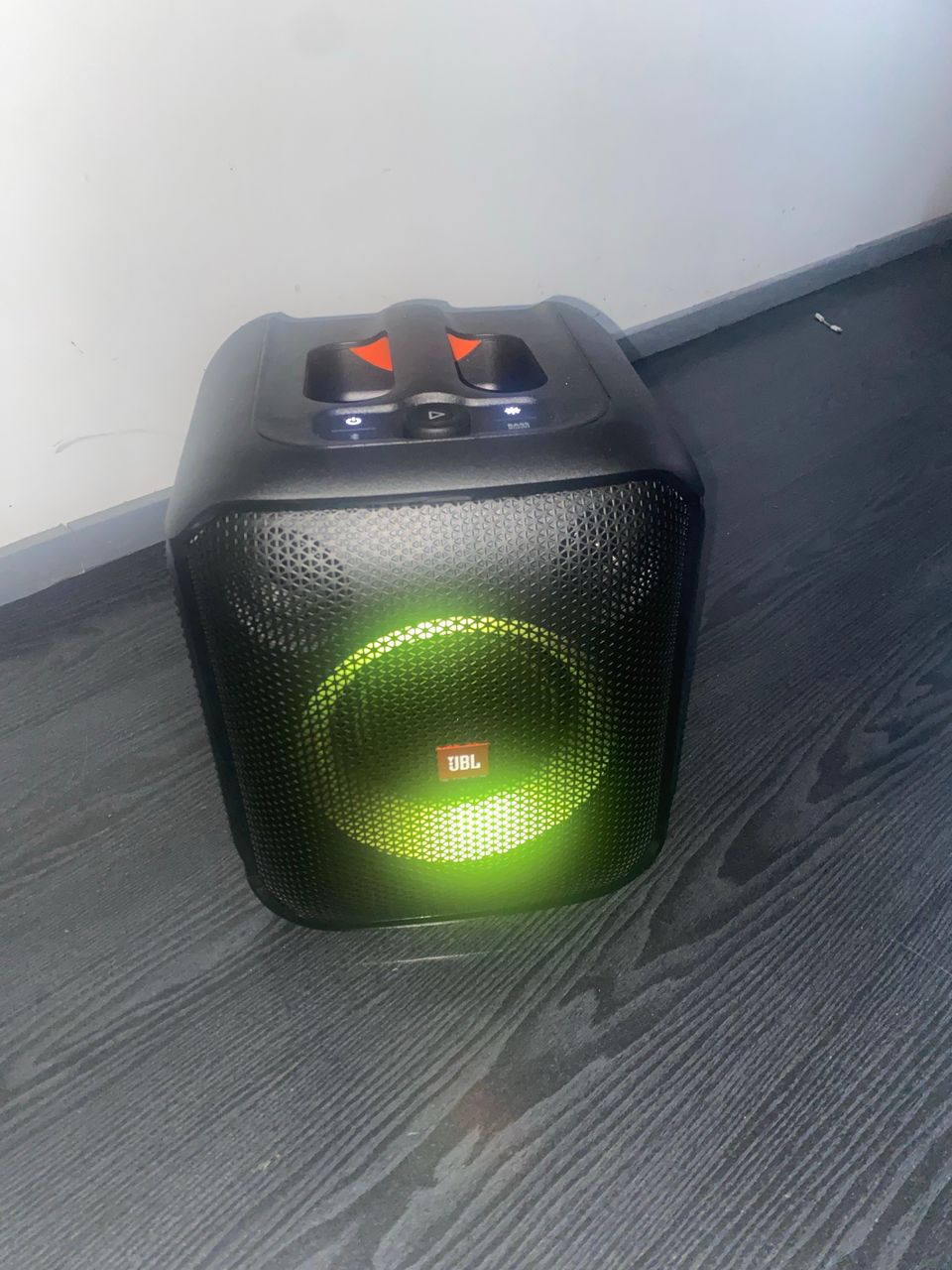 Jbl encore essential