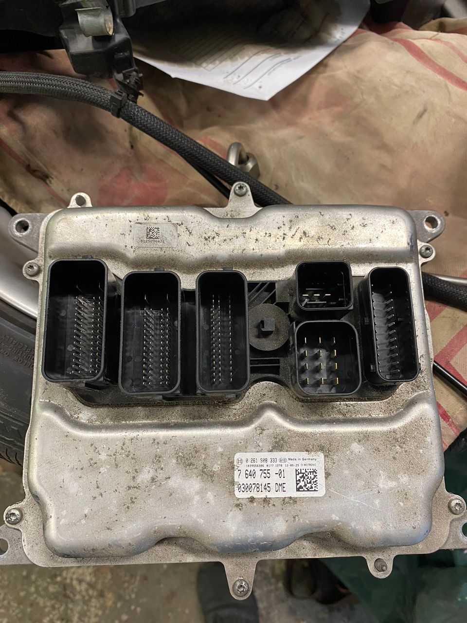 Bmw n13 moottorin ecu.