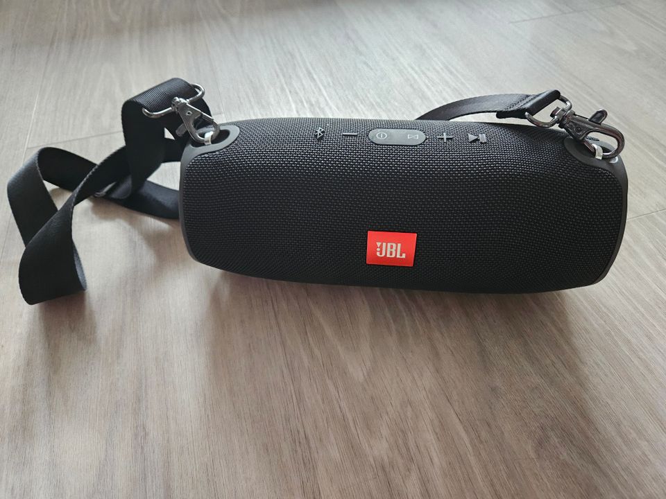 Jbl Xtreme Bluetooth kaiutin