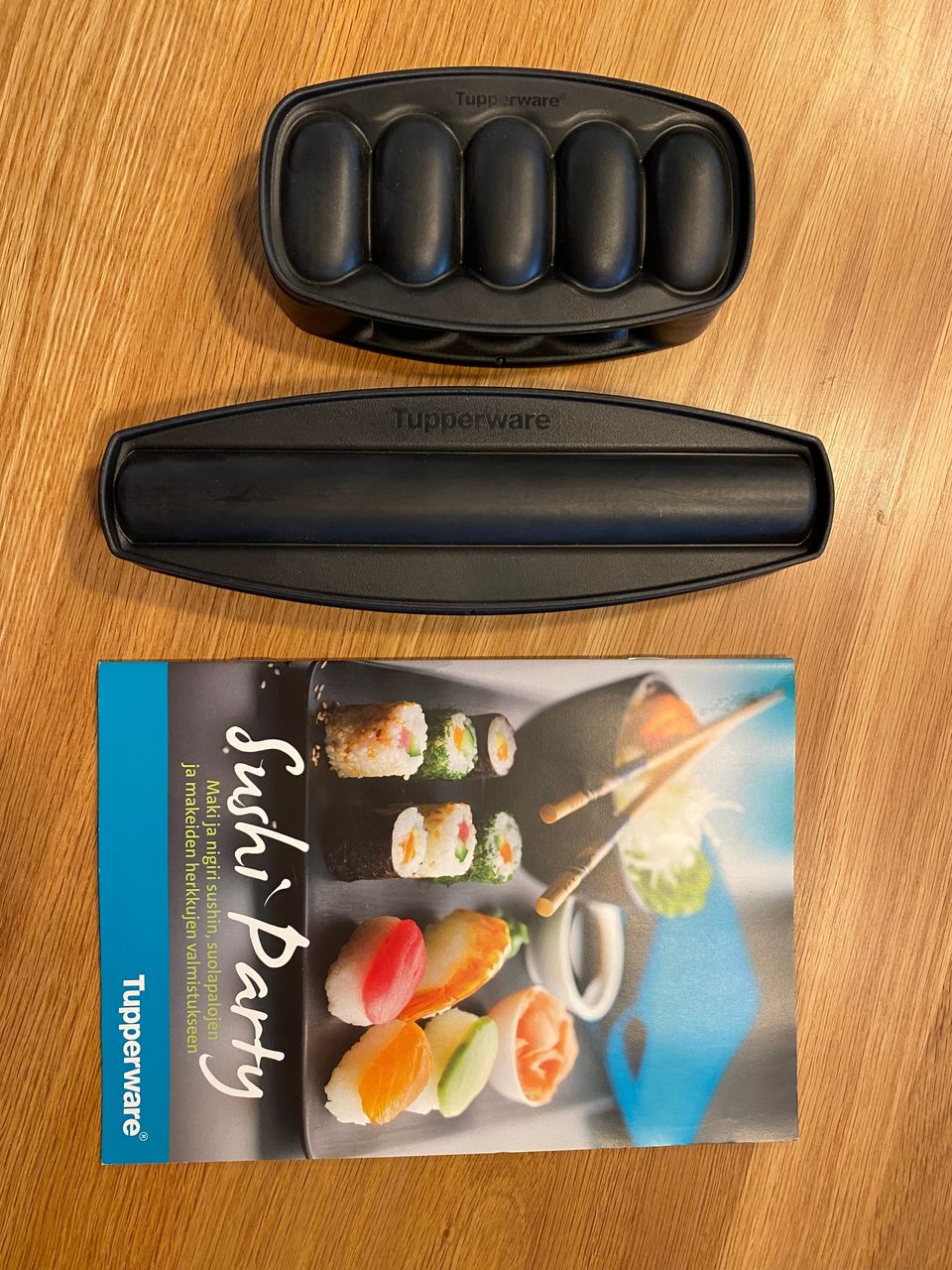 Tupperware sushisetti