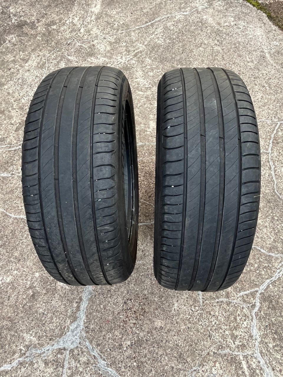 Michelin 215/55 R17” kesärenkaat 2 kpl