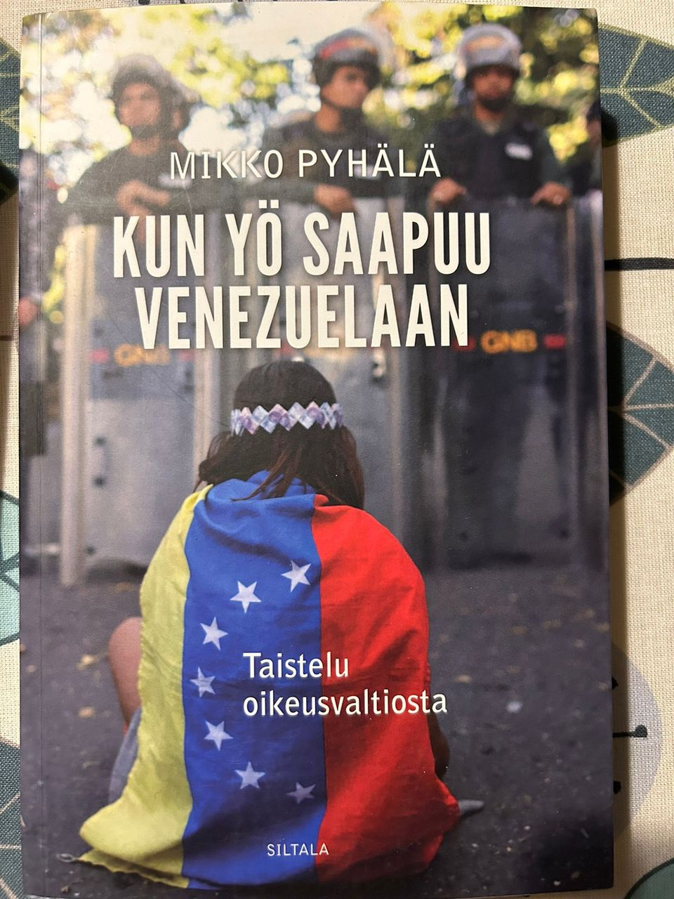 Kun yö saapuu Venezuelaan