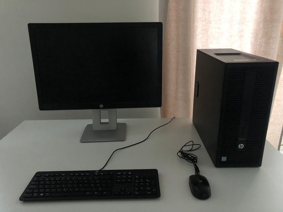 HP EliteDesk G2 i5 Desktop + 24'' Monitor & Accessories