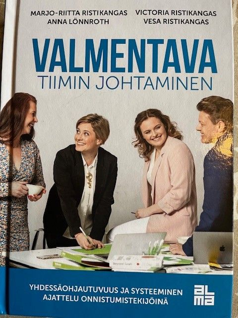 Valmentava tiimin johtaminen -kirja