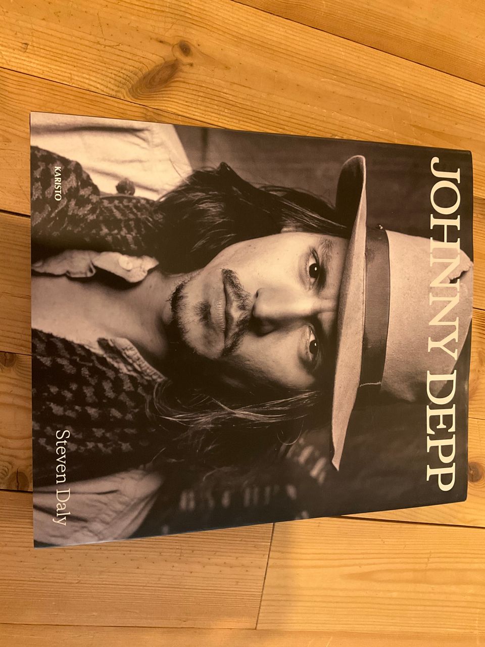 Johnny Depp - kirja