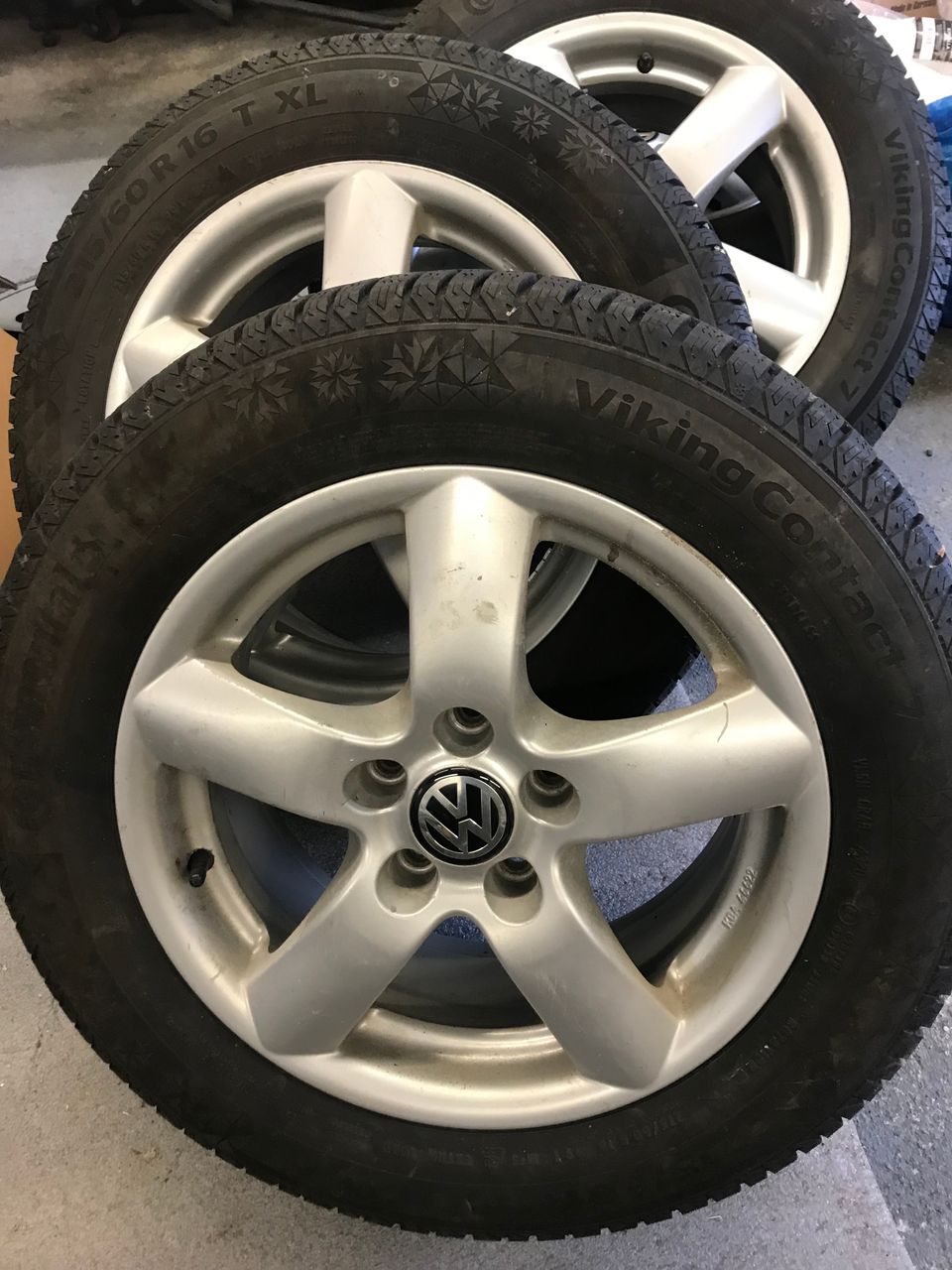 VW alut 5x112 talvi 215/60-16 erittäin hyvät