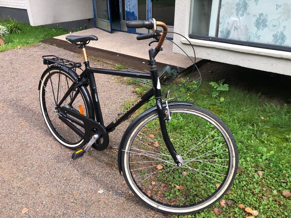 Monark miesten pyörä 28”