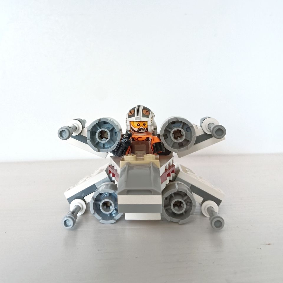 Lego Star Wars X-Wing microfighter