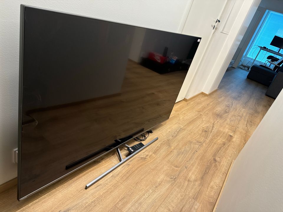 Phillips 65” 4K Android TV (korjaajalle)