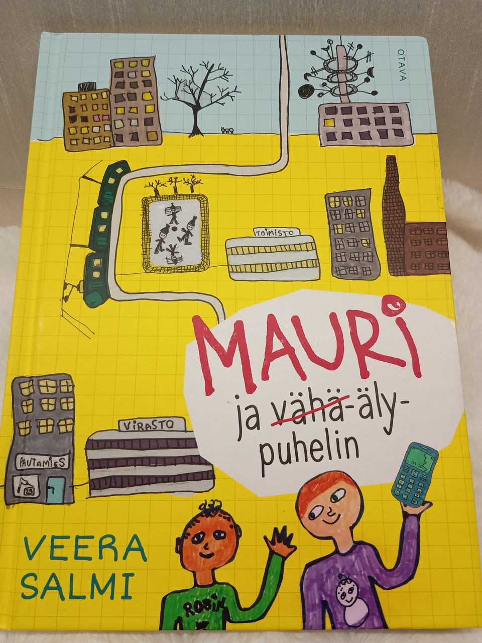 Mauri ja vähä-älypuhelin