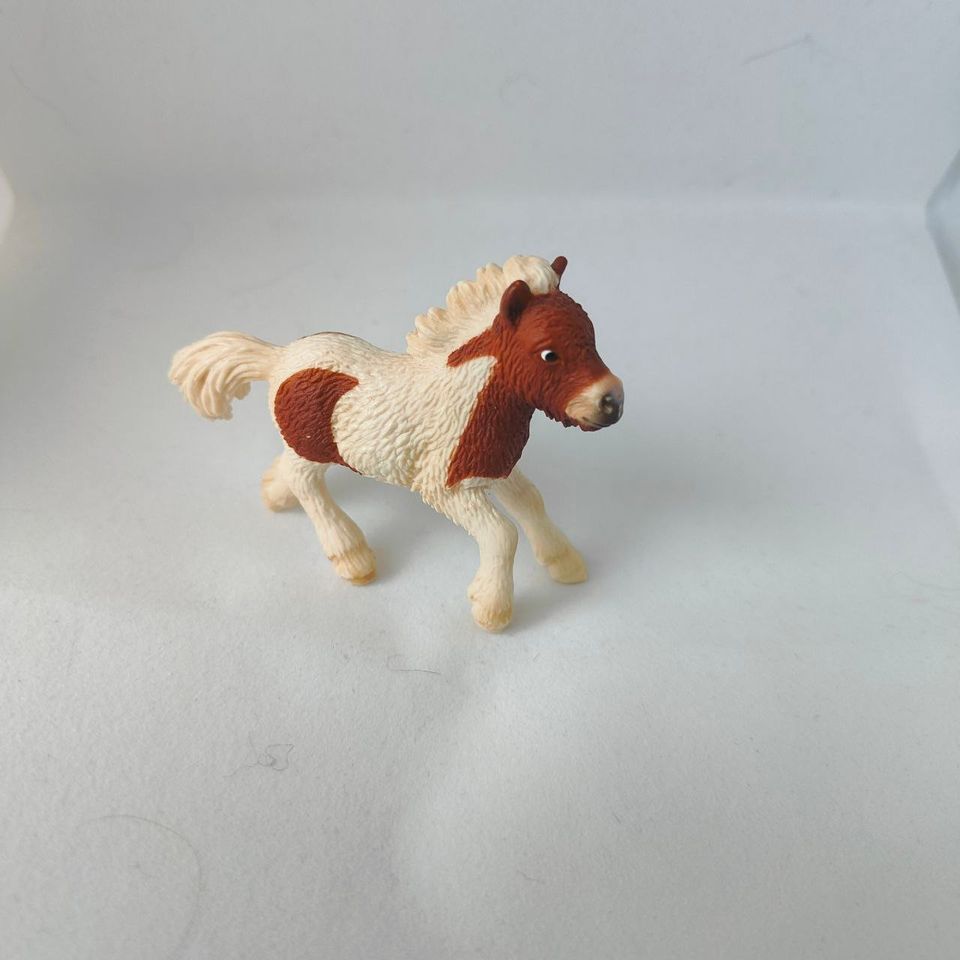 Shetlannin poni Varsa Schleich