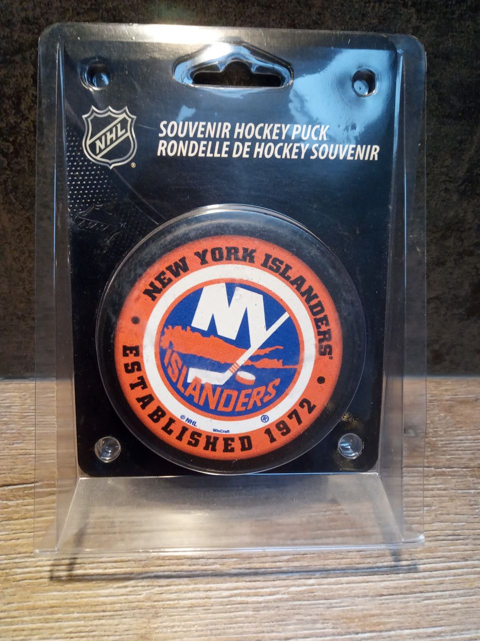 NEW YORK ISLANDERS kiekko