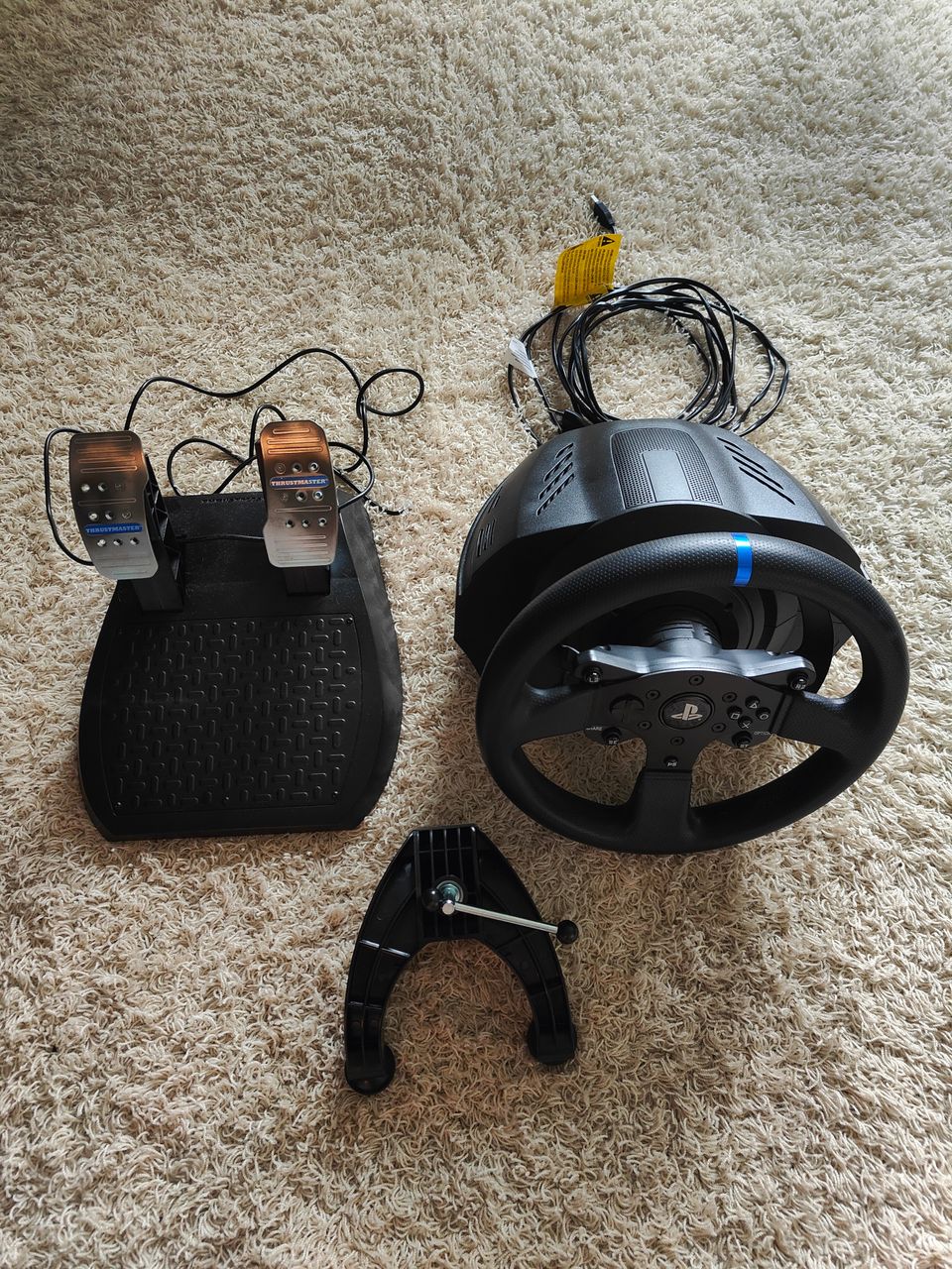 Thrustmaster T300rs -rattipoljinsetti