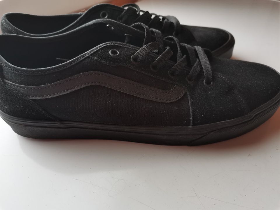 Vans tennarit