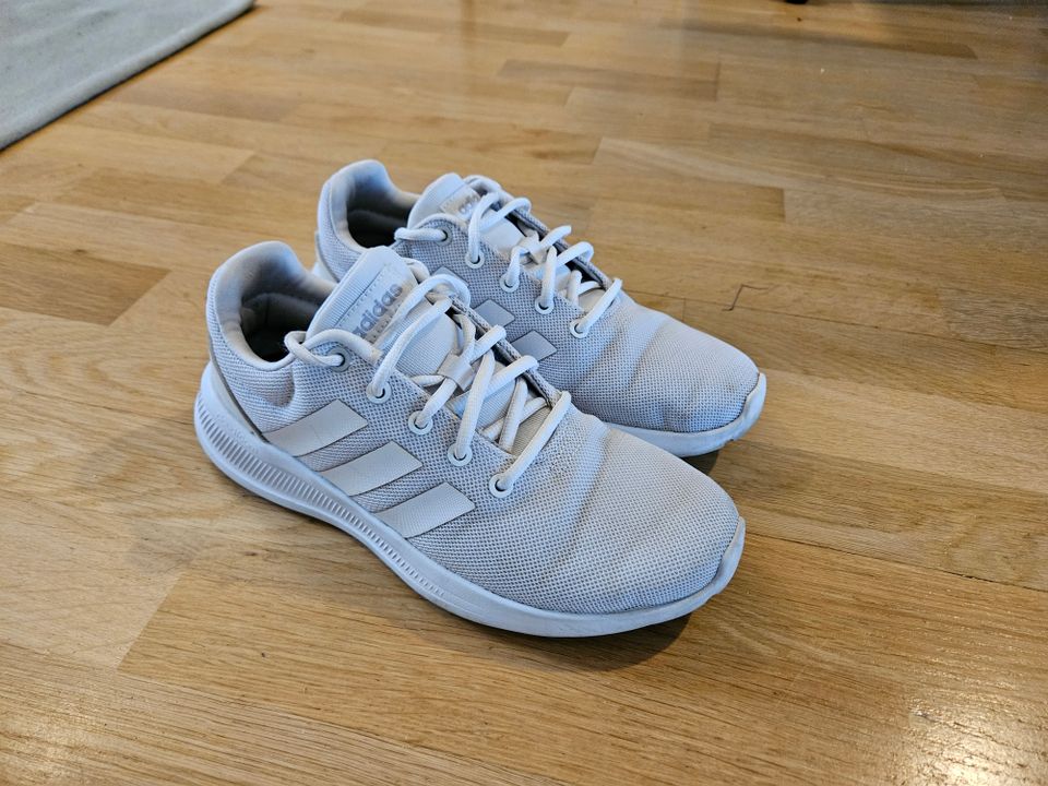 Adidas Cloudfoam 39 1/3