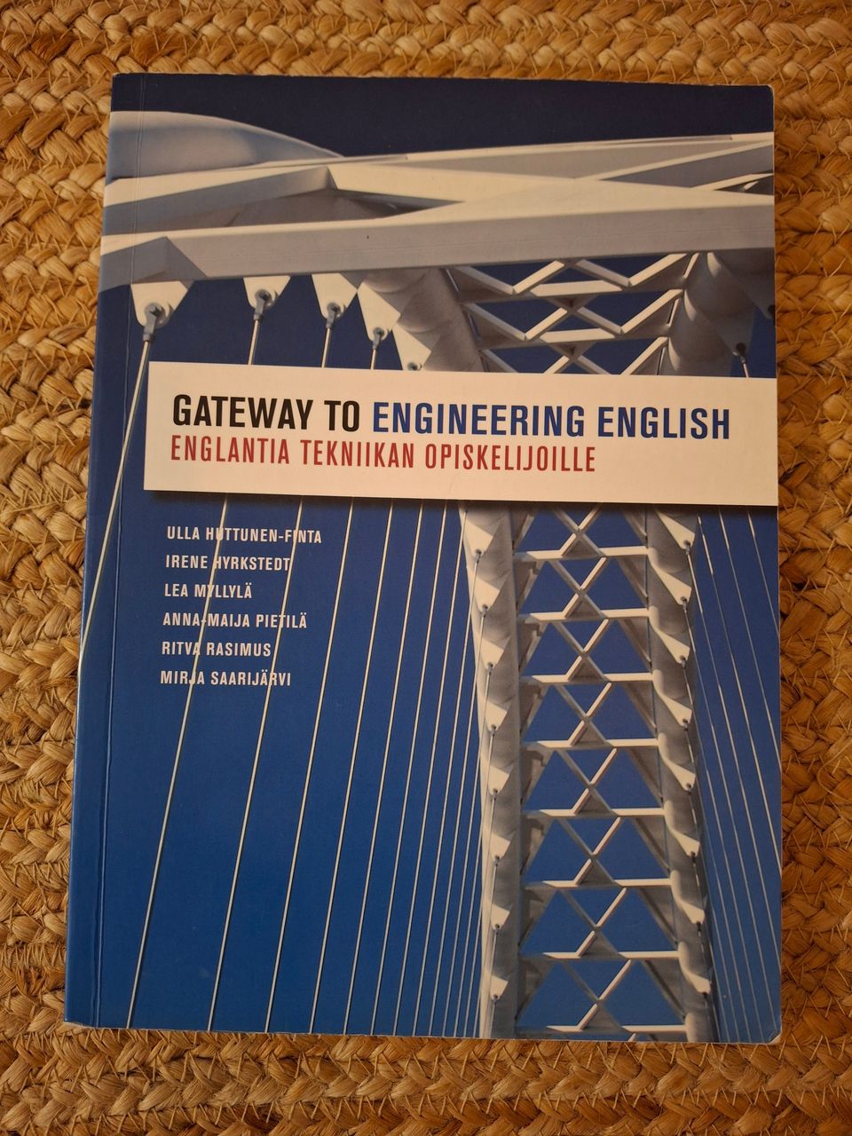 Gateway to engineering english, englantia tekniikan opiskelijoille