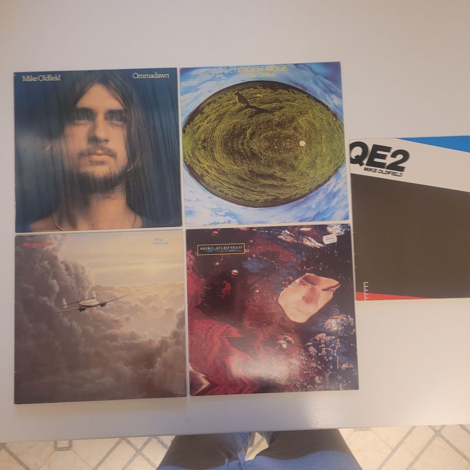 Mike Oldfield LP-levyt  5 kpl pakettina