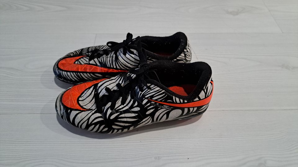 Nike Hypervenom 35 nappikset