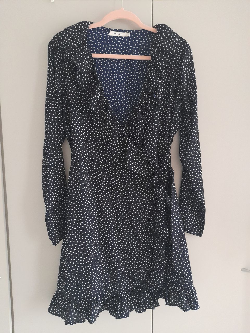 Sininen polka dot kietaisumekko M