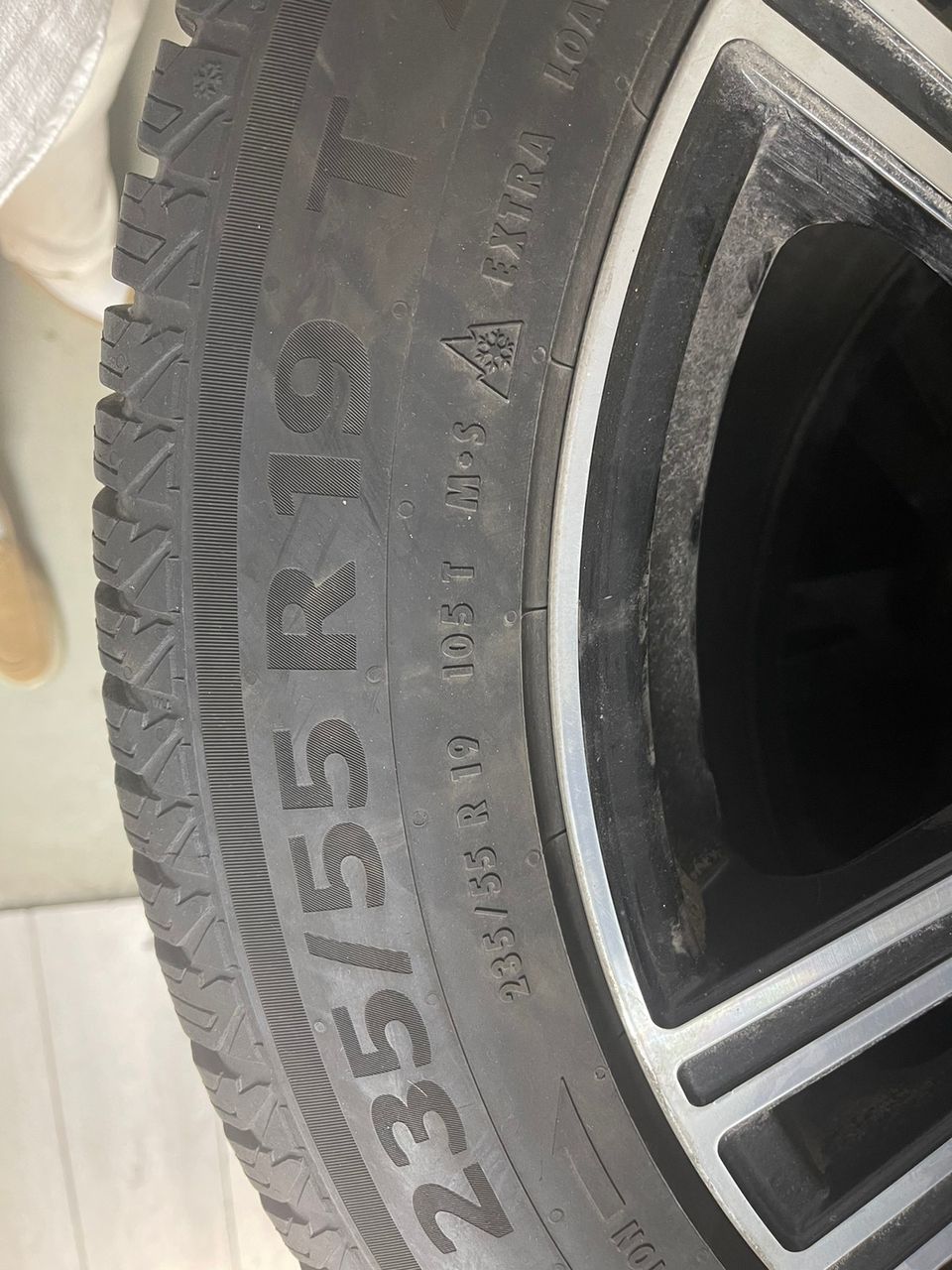 Continental 235/55 r19 T XL 105T Kitkarenkaat