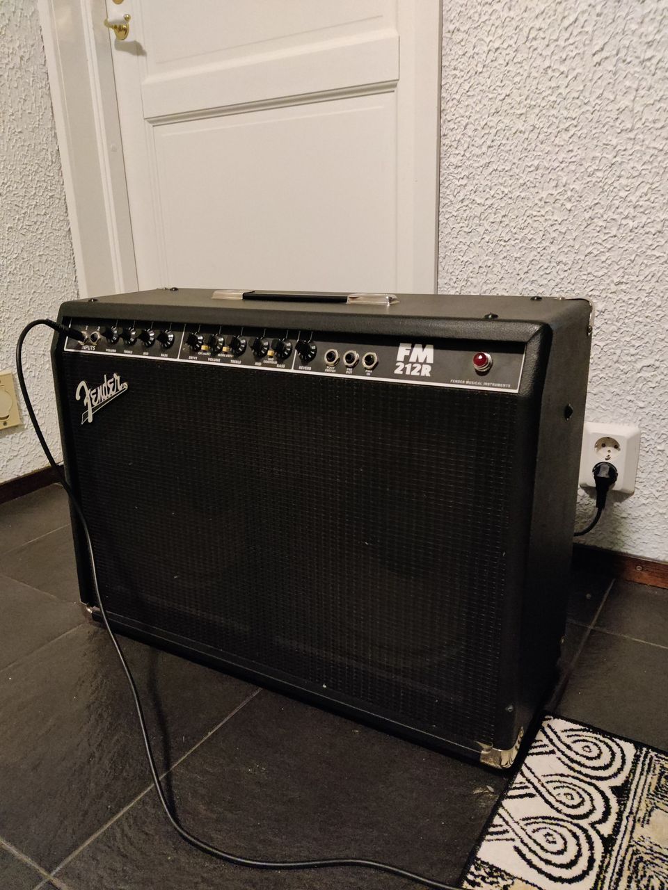 Fender FM 212R vahvistin