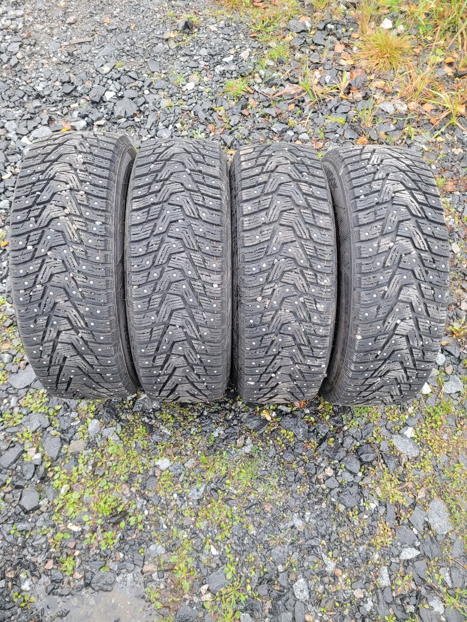 195/65/15 Hankook ipike rs2 nastarenkaat