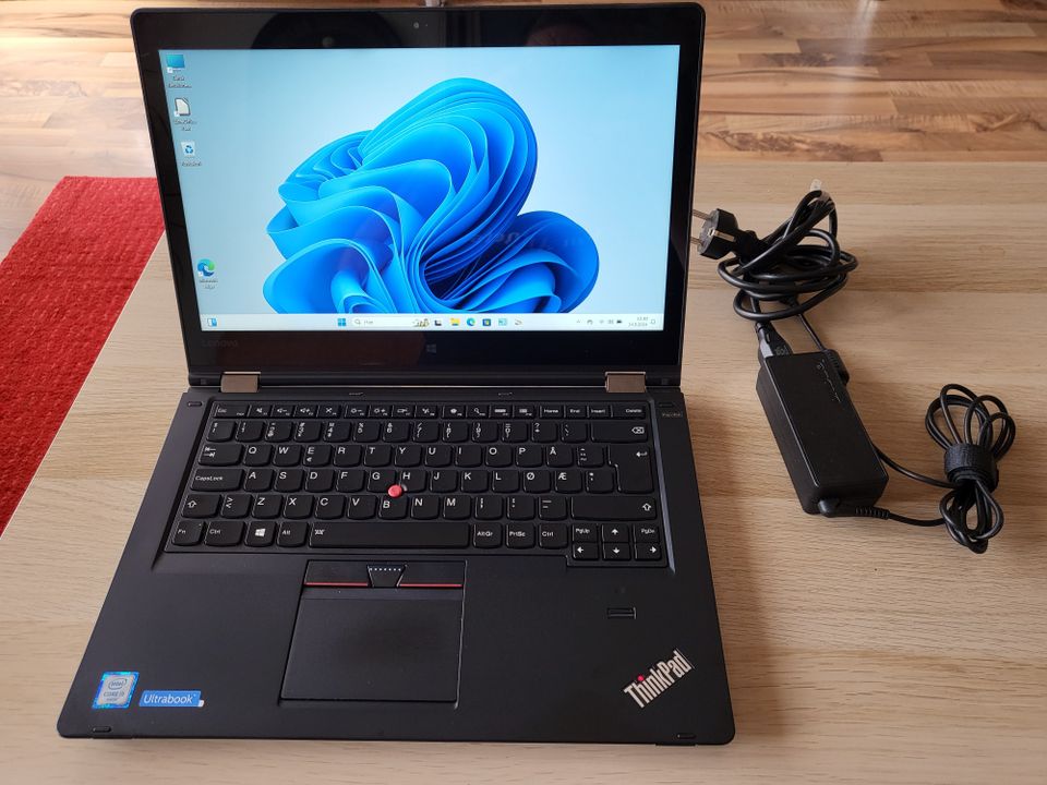 Lenovo yoga 460, i5, 8Gt , 256Gb ssd 14”FHD ips Touch