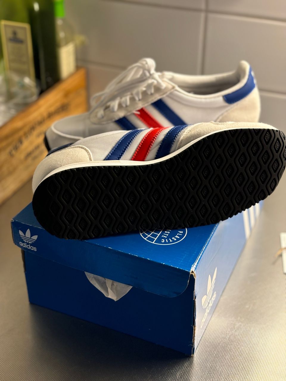 Adidas usa 84 lenkkarit