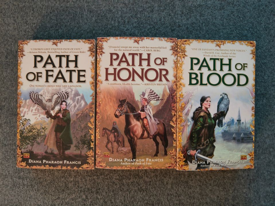 Path trilogia englanniksi