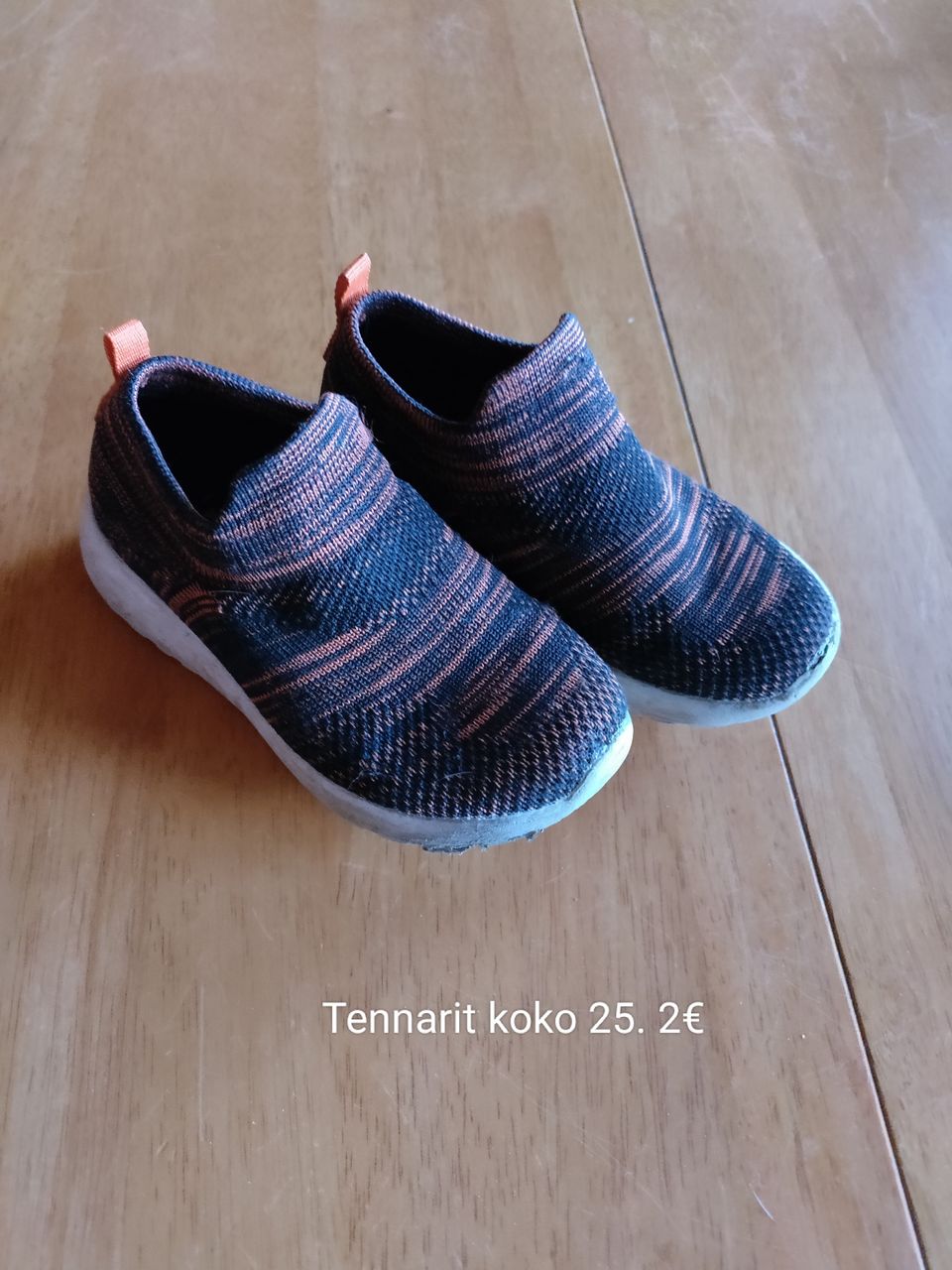 Tennarit koko 25