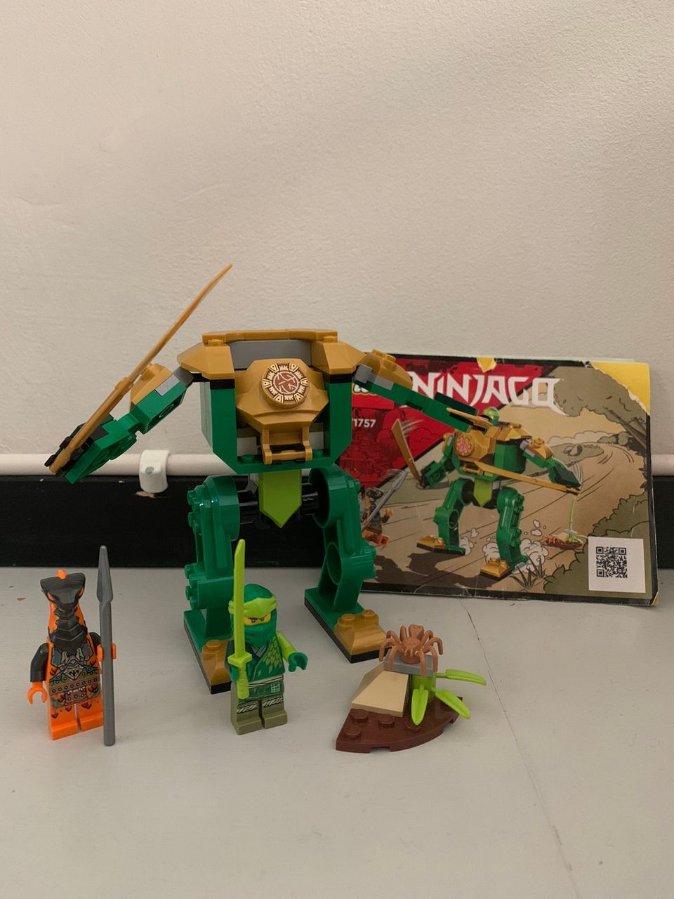 Lego Ninjago Lloydin ninjarobotti