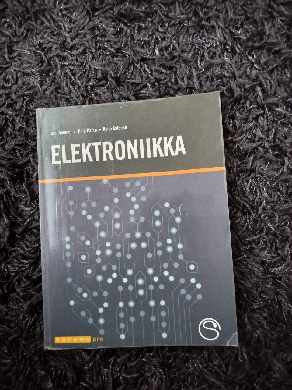 Elektroniikka kirja