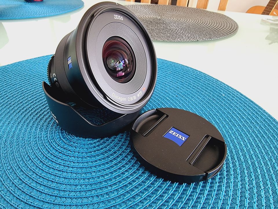 Zeiss Batis 18mm f/2.8 - Sony E-Mount