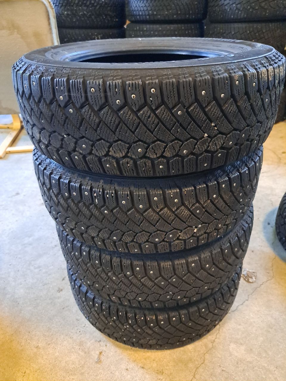 Conti 195/65R15 nastasarja