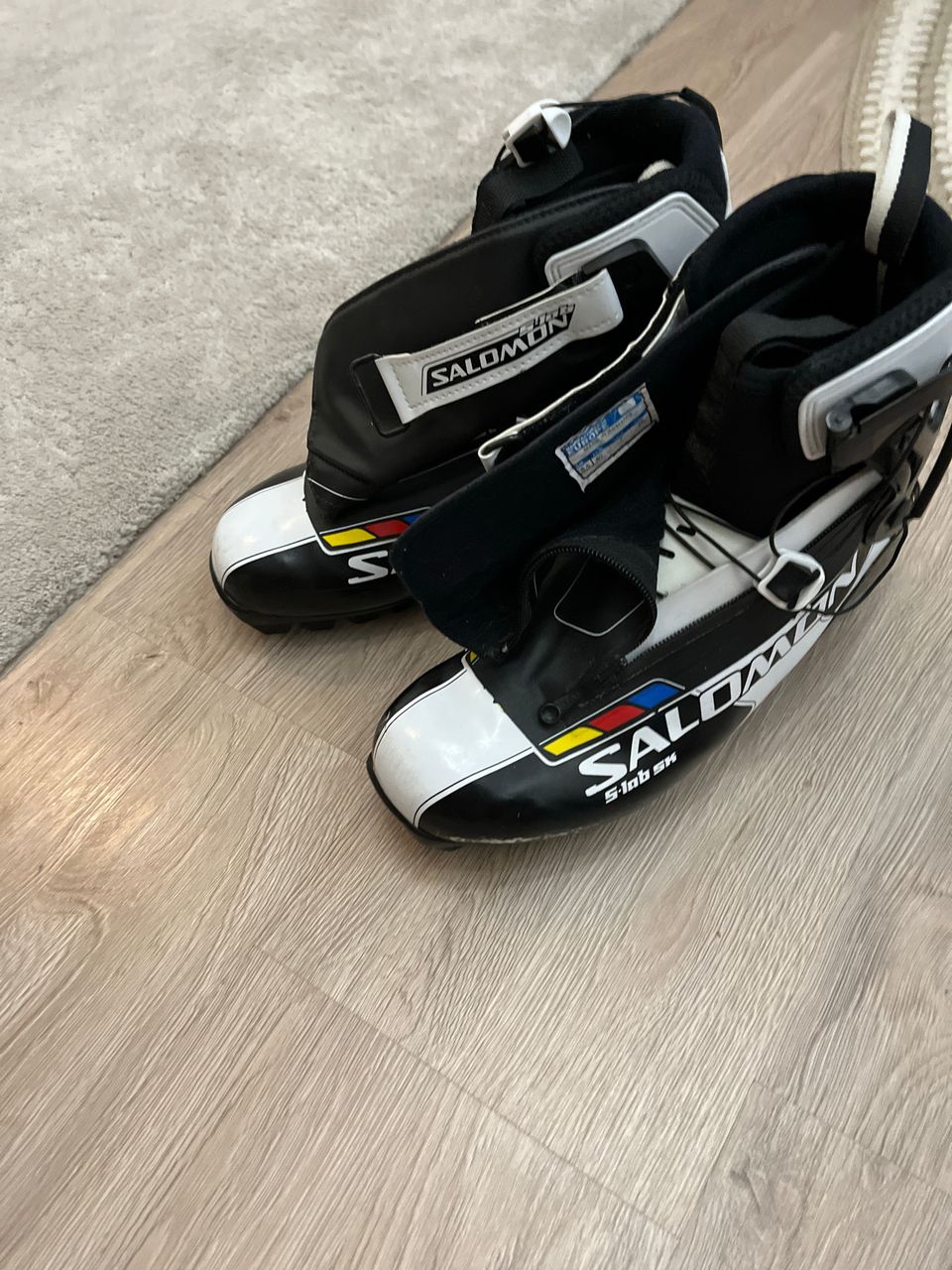 Salomon sns monot koko 40