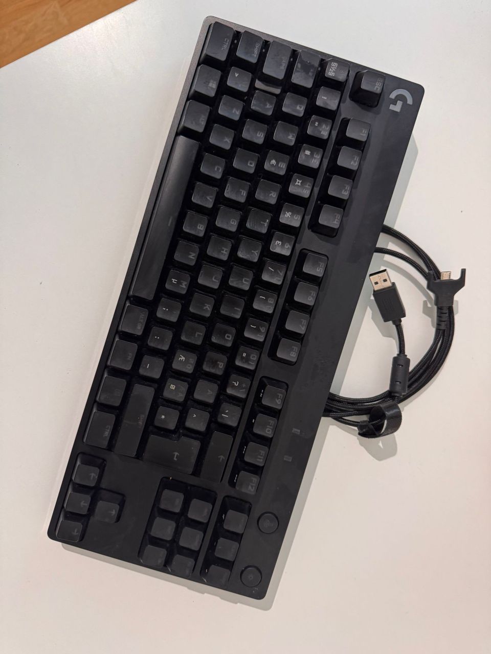 Logitech Pro Tenkeyless -pelinäppäimistö