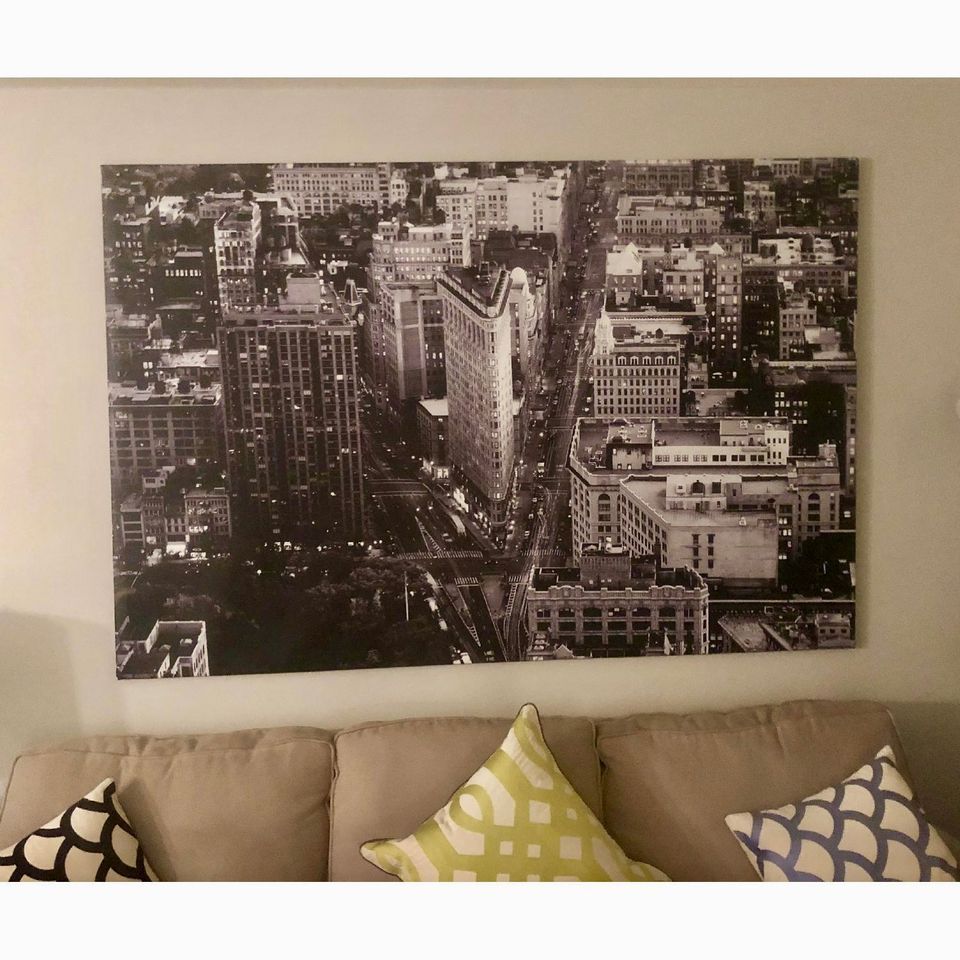 *Ikea taulu ( New York City ) 2000X 1400 cm*