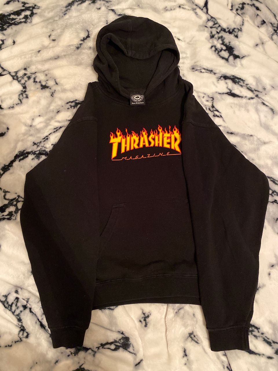 Thrasher huppari