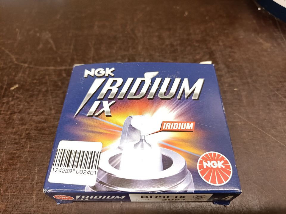 NGK BR9EIX Iridium tulpat