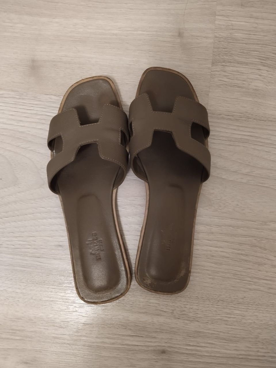 Hermès Oran sandals