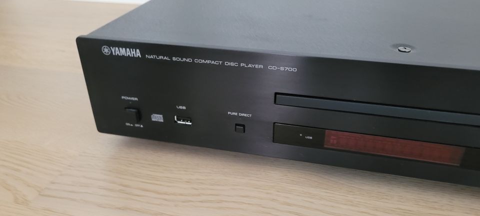 Yamaha CDS-700 cd-soitin