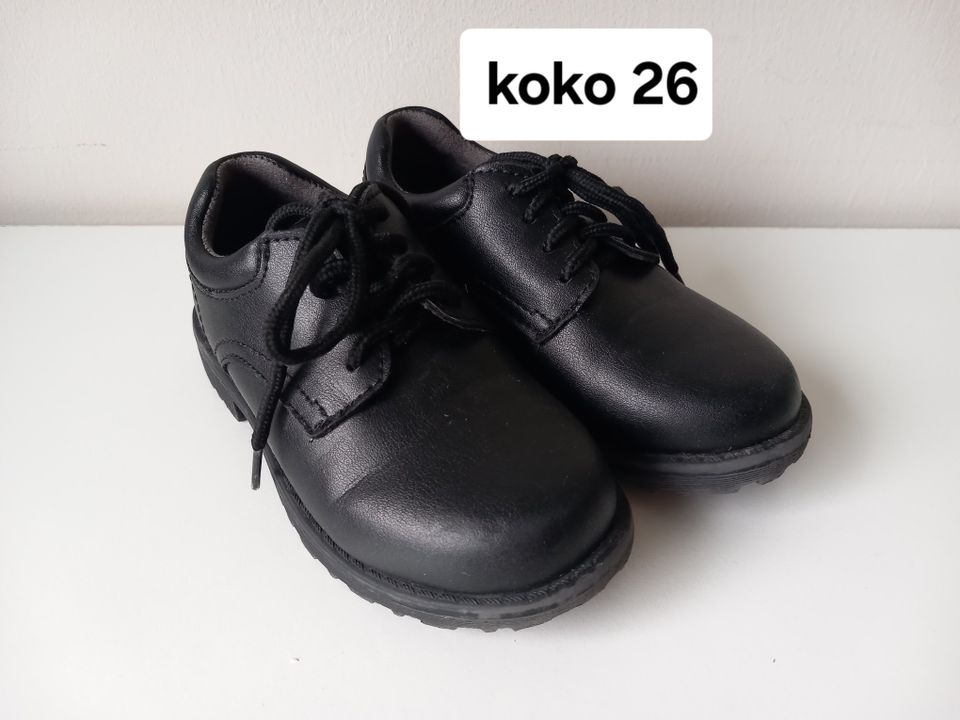 Nahkaiset Juhlakengät koko 26