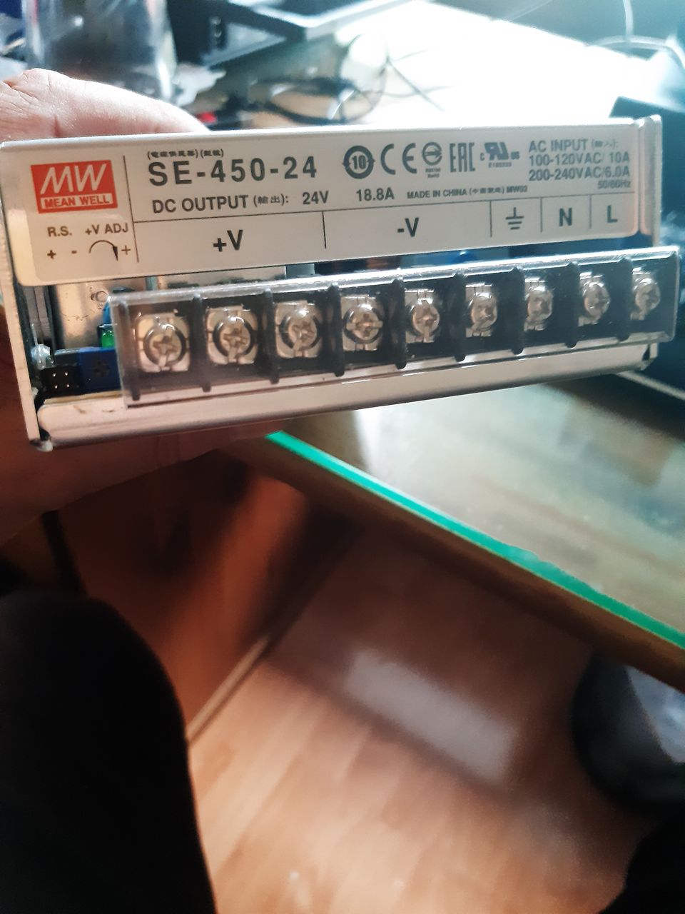 MeanWell SE-450-24 hakkurivirtalähde