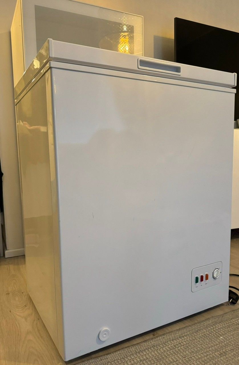 Midea arkkupakastin 100L