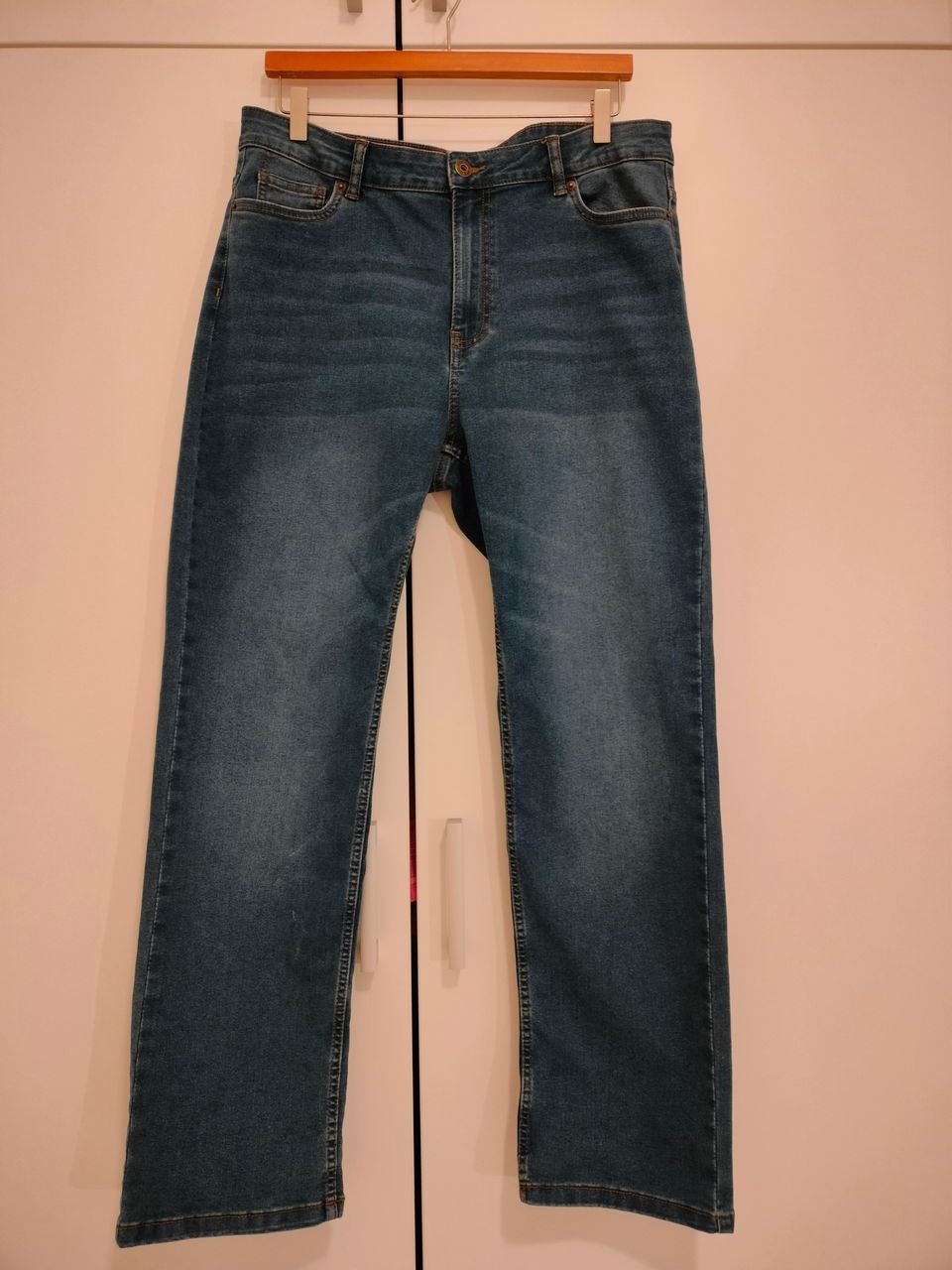 Uudet farkut koko 46 suorat lahkeet straight leg jeans