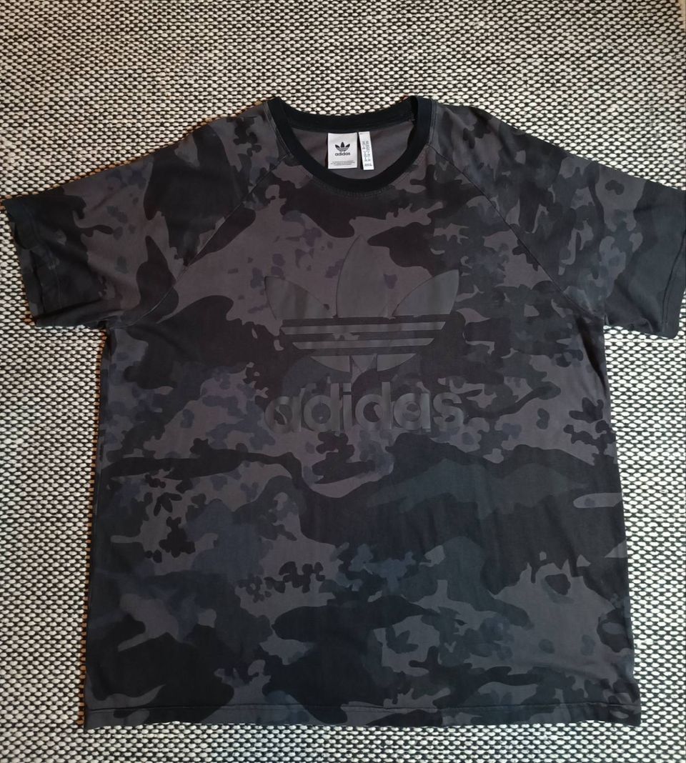 Adidas t paita, XXL