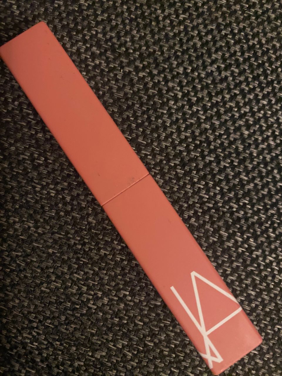 Nars power matte huulipuna, uusi