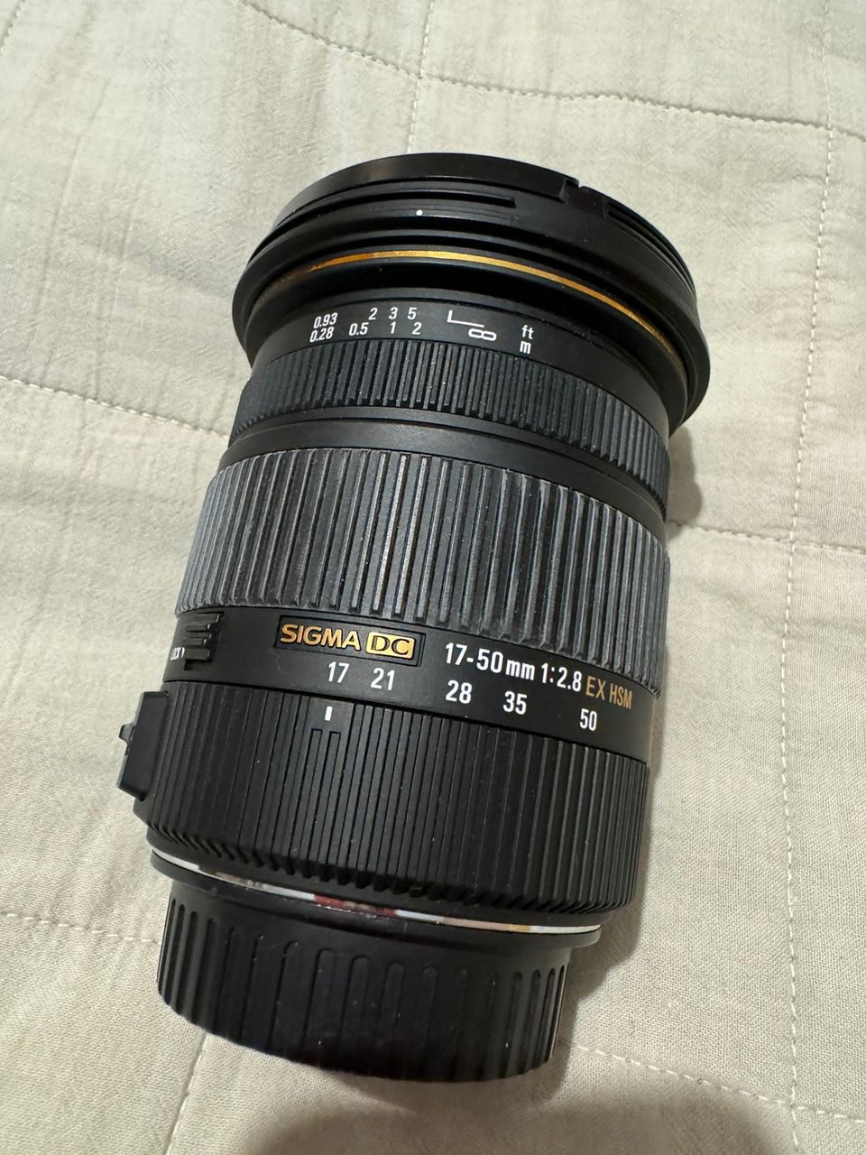 Canon / Sigma 17-50mm f/2.8 EX DC OS HSM