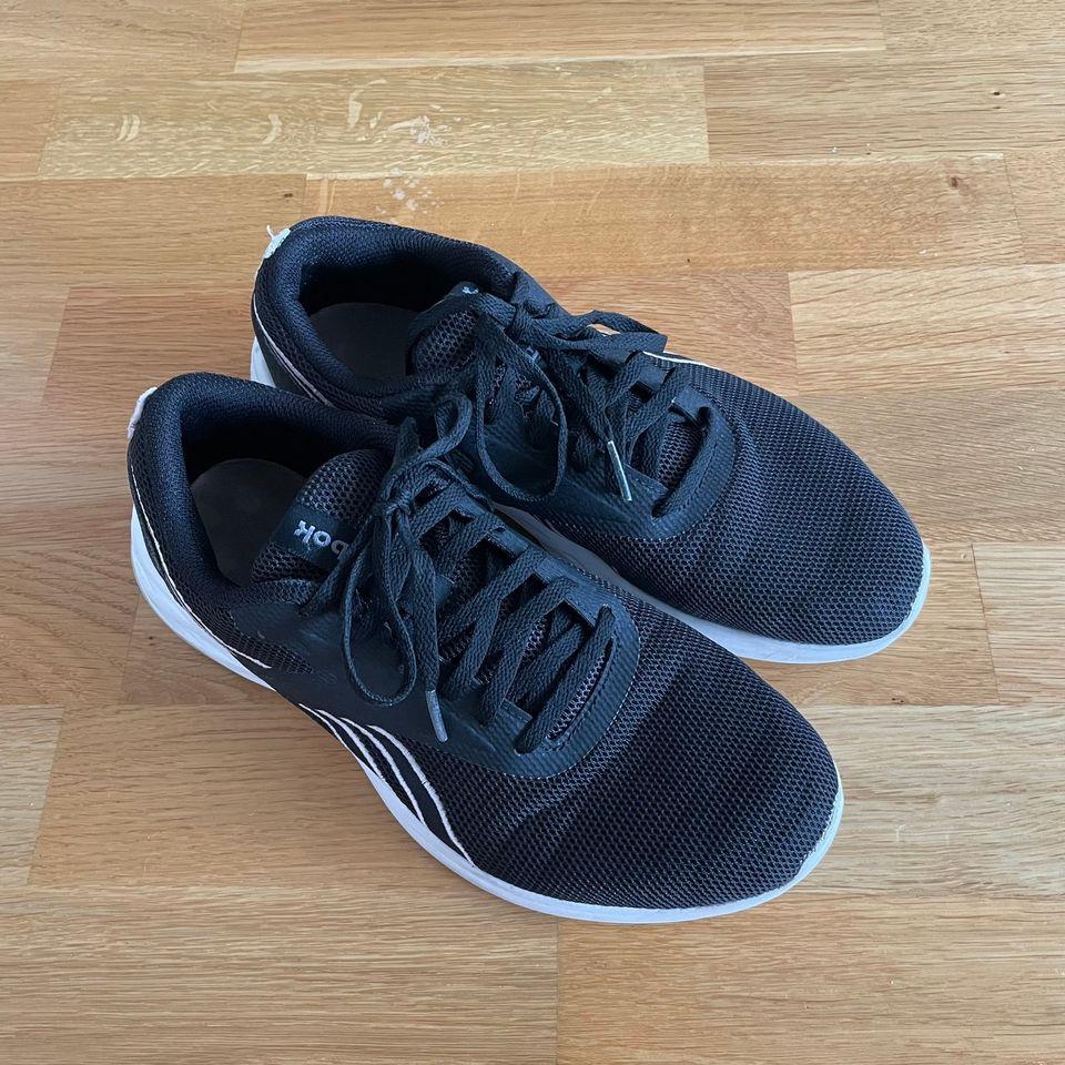 Reebok 37,5 lenkkarit (24 cm)